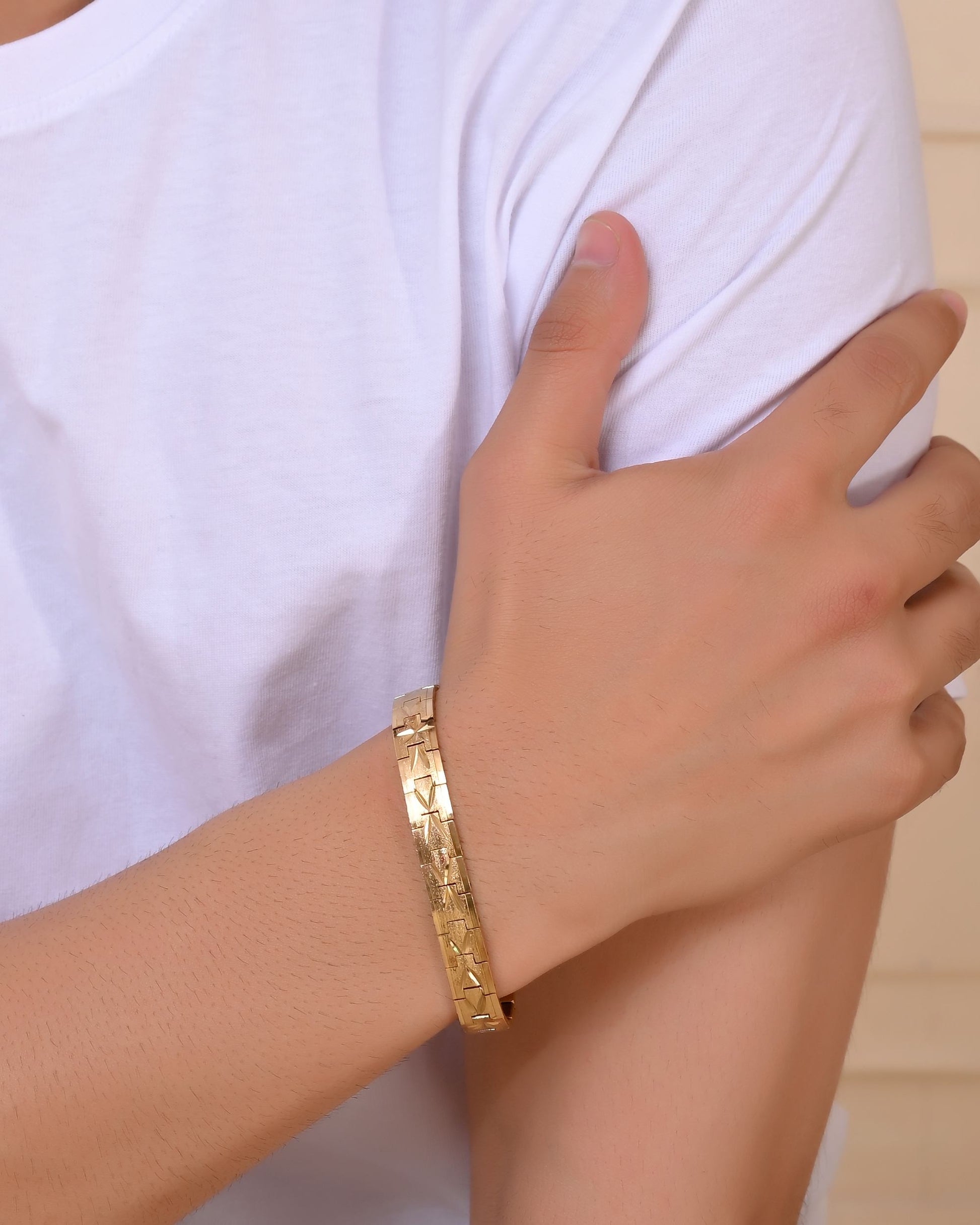 VOJ Gold Polished Textured Men's Bracelet VOJ (Valley Of Jewellery)