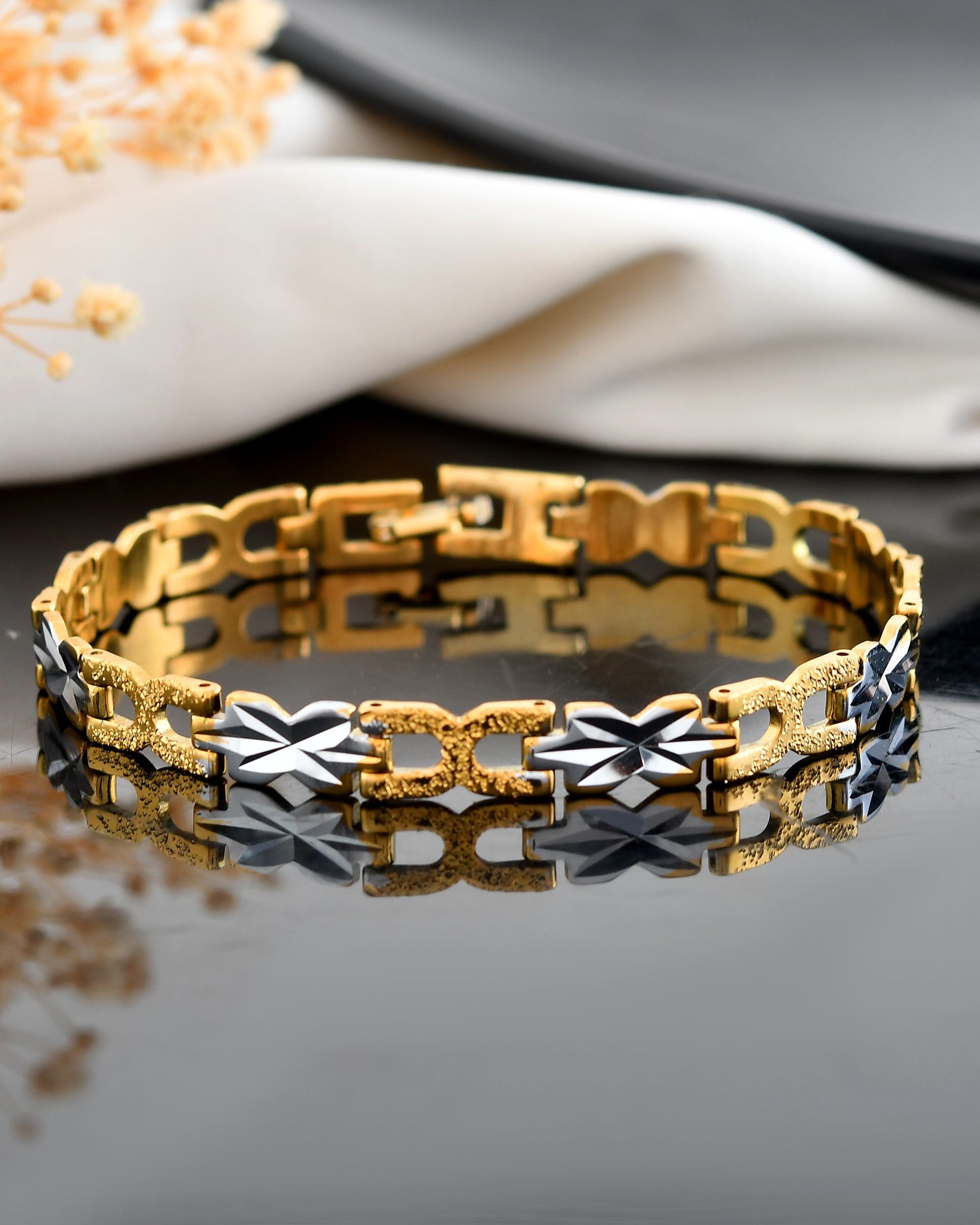 VOJ Men Gold Polished & Silver-Toned Exquisite Alloy Link Bracelet VOJ (Valley Of Jewellery)