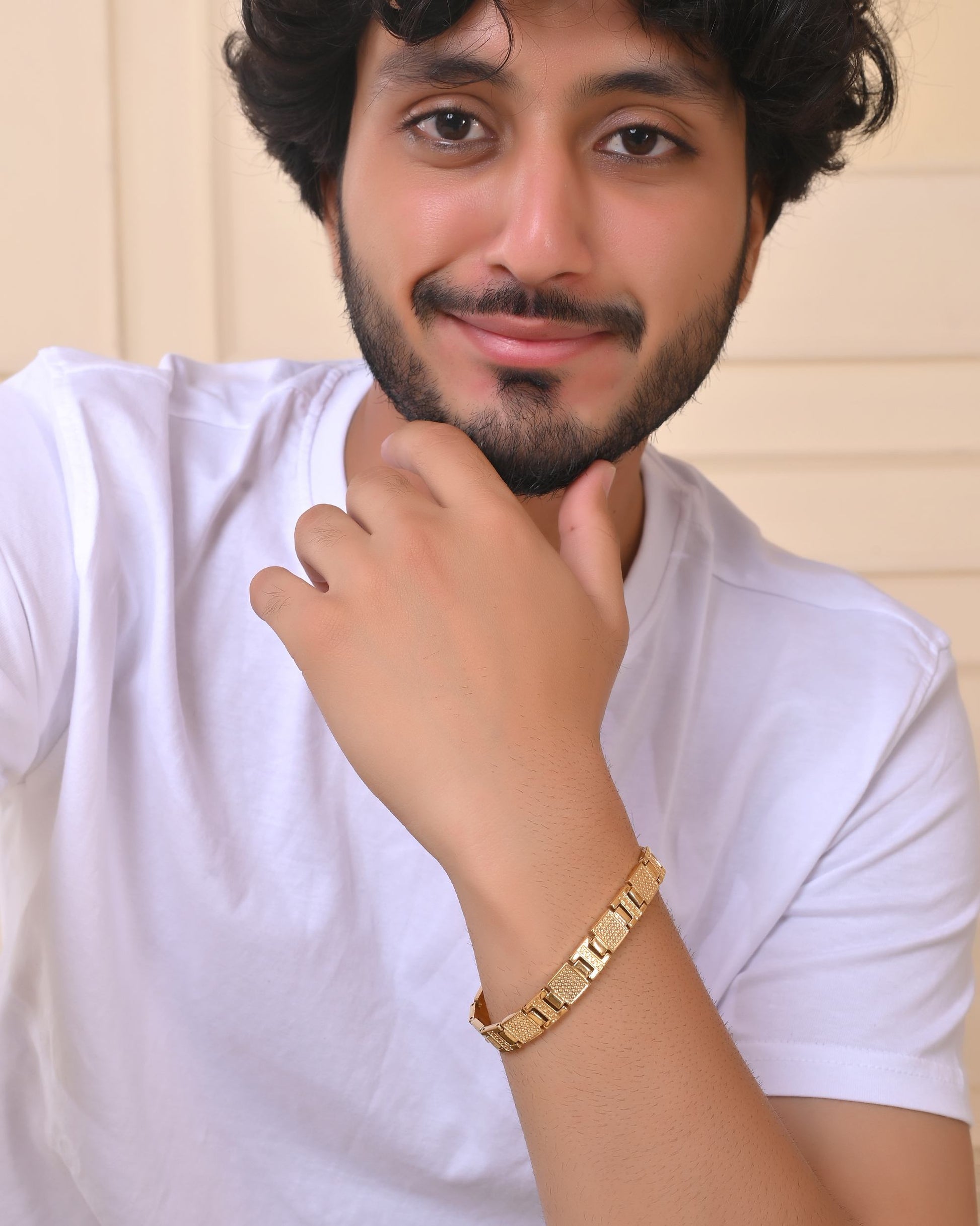 VOJ Men Gold-Toned Stainless Steel Textured Chain Bracelet VOJ (Valley Of Jewellery)