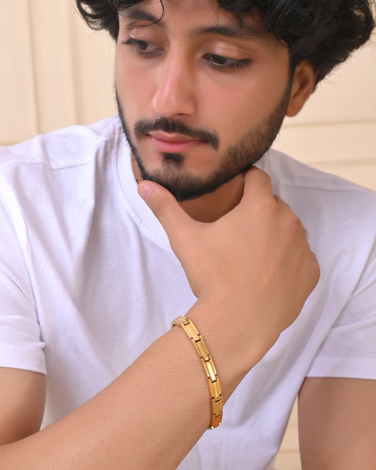 VOJ Gold Toned Linked Minimal Bracelet For Men's VOJ (Valley Of Jewellery)