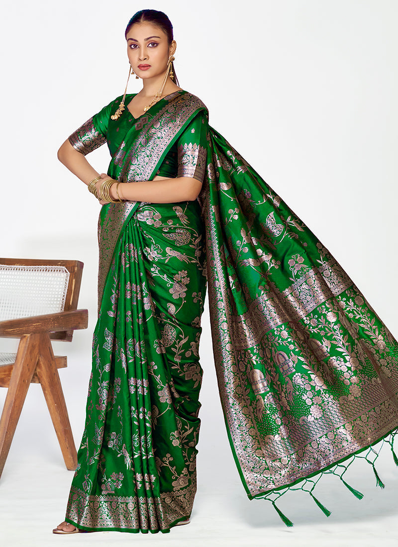 Vellora Emerald Green Banarasi Silk Saree with Intricate Zari Work | Swadesiicart