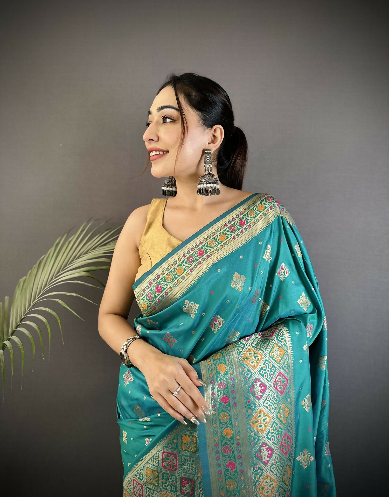 Joban Fashion Turquoise Blue Geometric Pattern Soft Silk Patola Saree