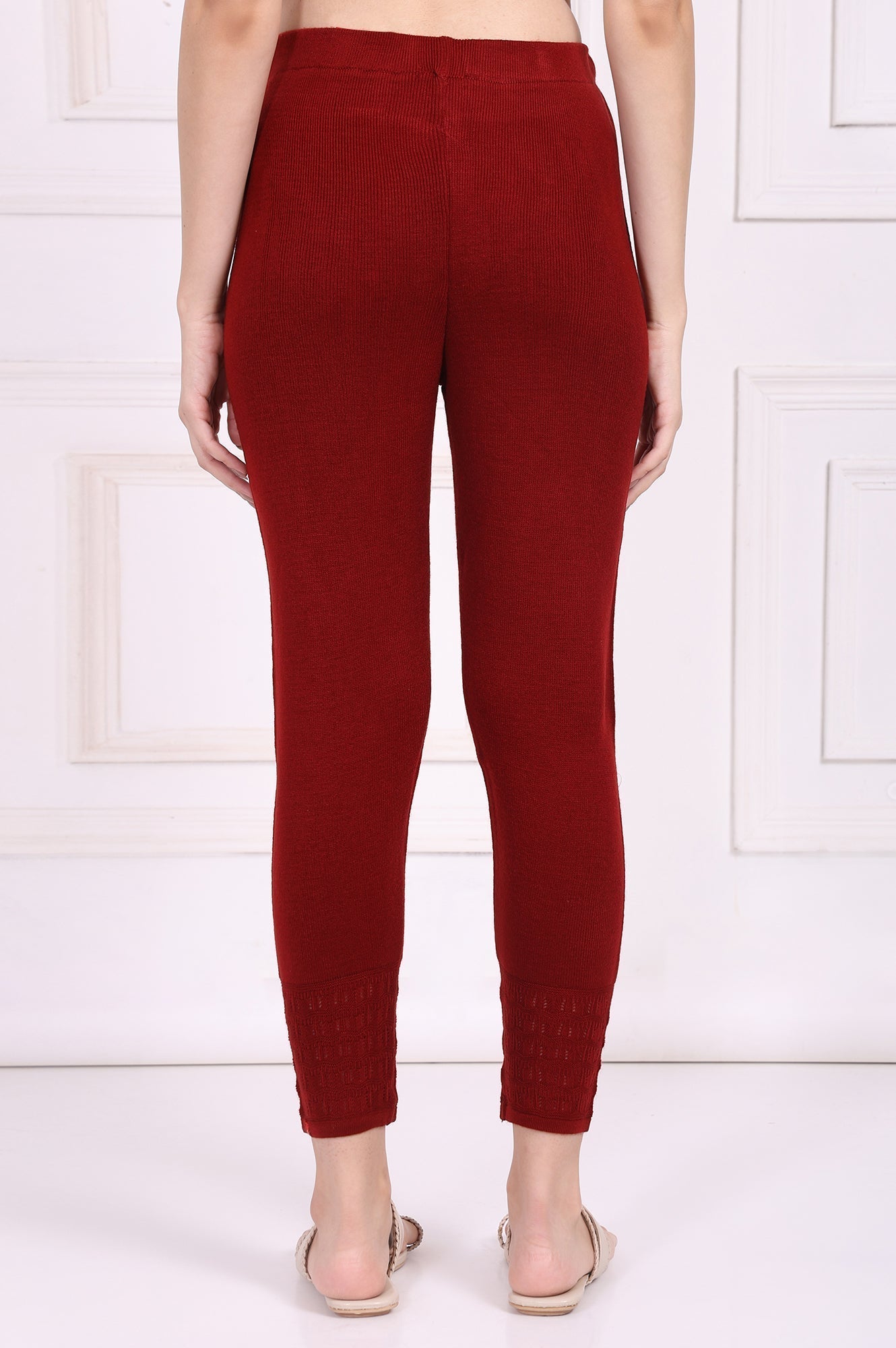 W for Woman Red Solid Acrylic Legging for Winter