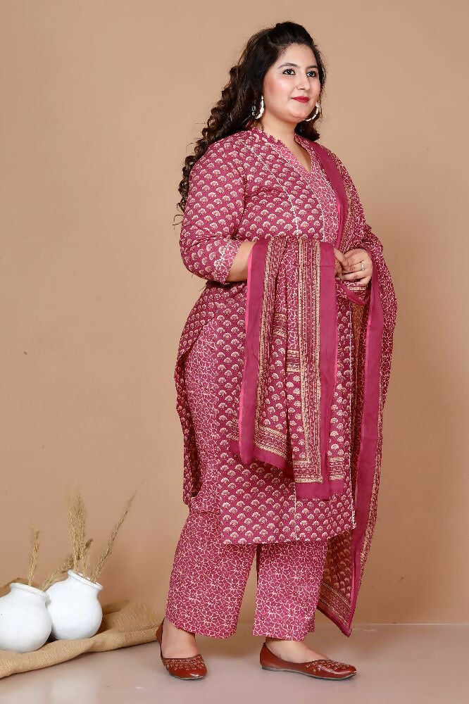 Miravan Women Plus Size Pink Straight Floral Printed Kurta & Palazzo With Dupatta