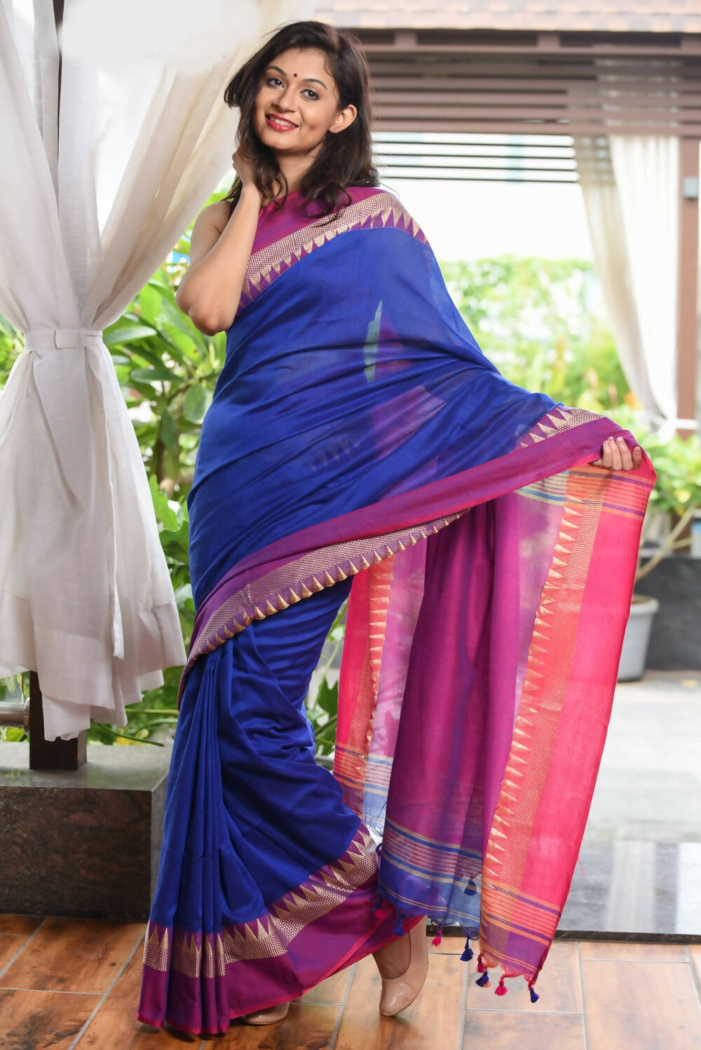 Very Much Indian Pure Cotton Handloom Saree With Intricate Borders - Blue - Grab2buy