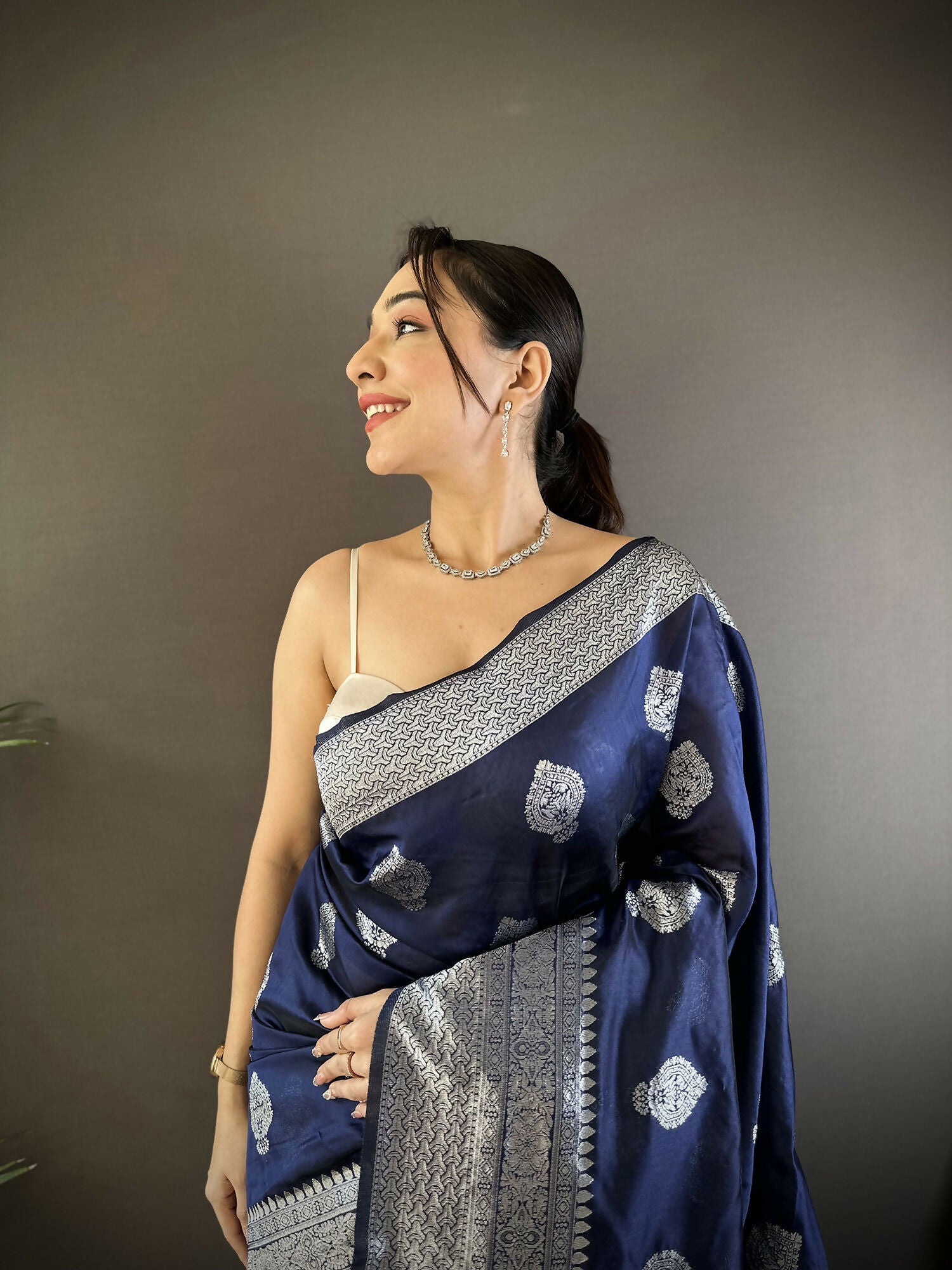 Joban Fashion Navy Blue Floral Motifs Soft Silk Banarasi Saree