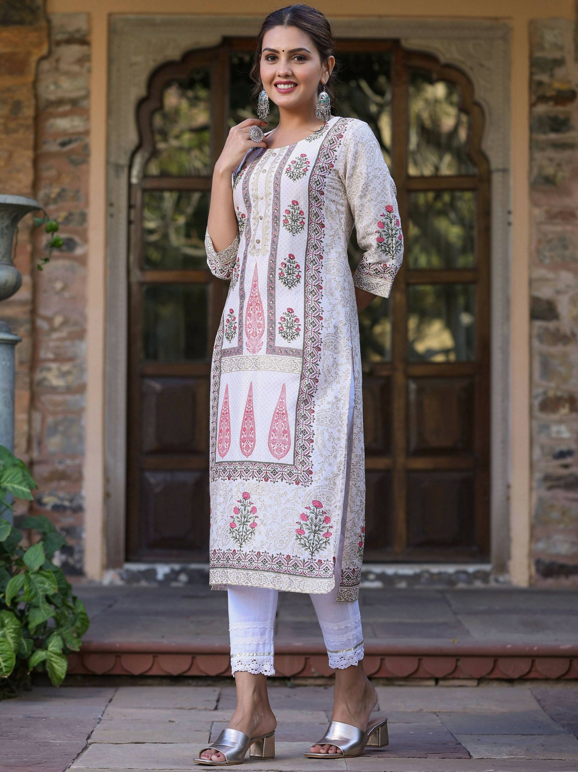 Juniper Women's Pink Viscose Shantoon Festive Printed Straight Kurta