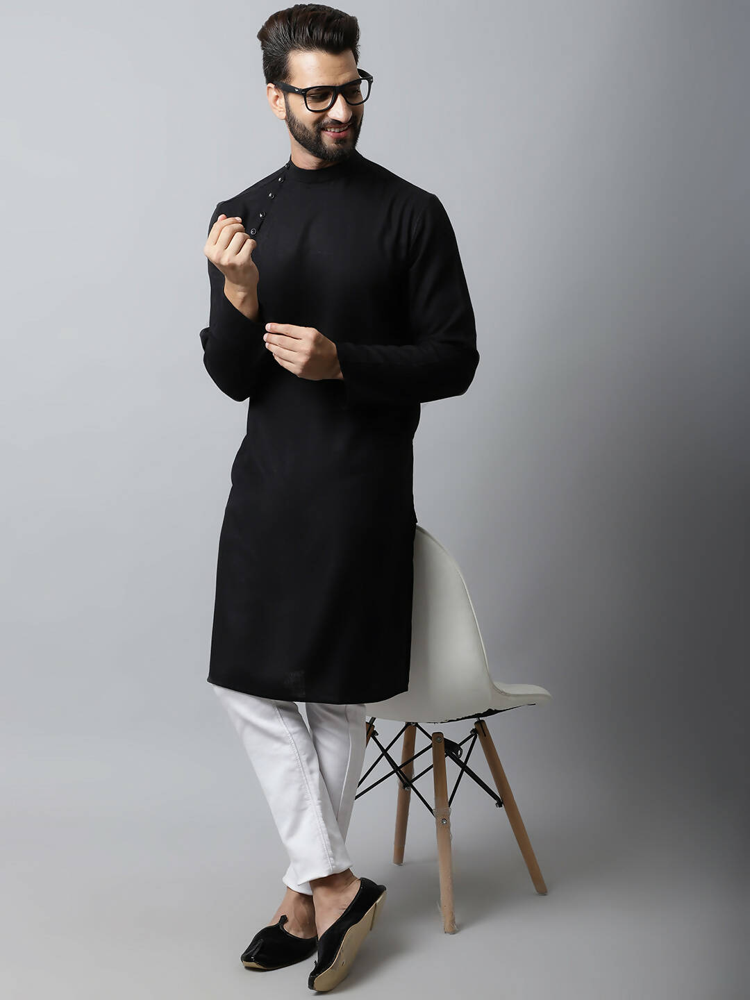 Even Apparels Black Color Linen Linen Men's Kurta With Side Placket (LN761) 