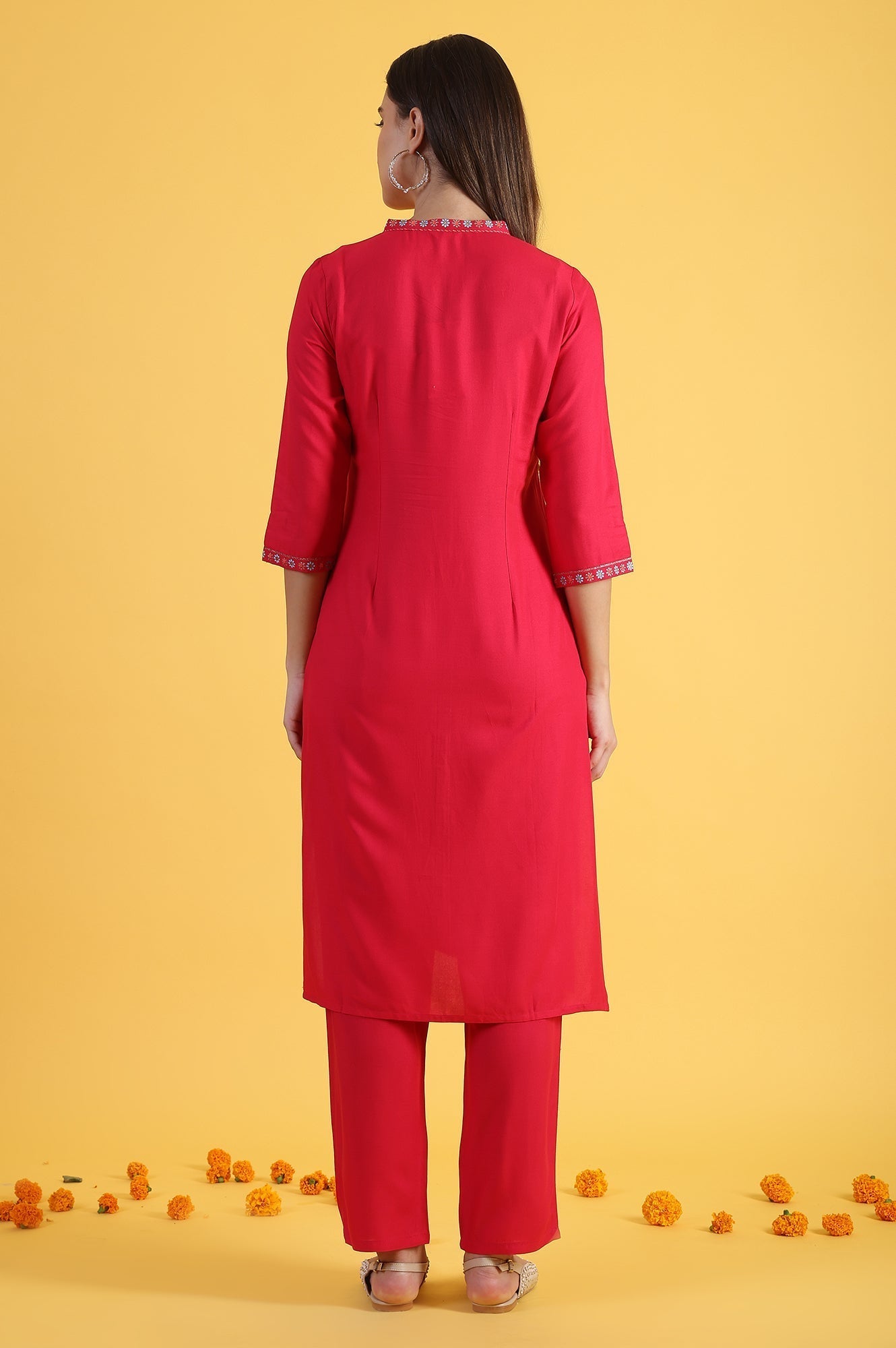 W for Woman Pink Glitter Printed Embroidered Straight Kurta and Straight Pants Set