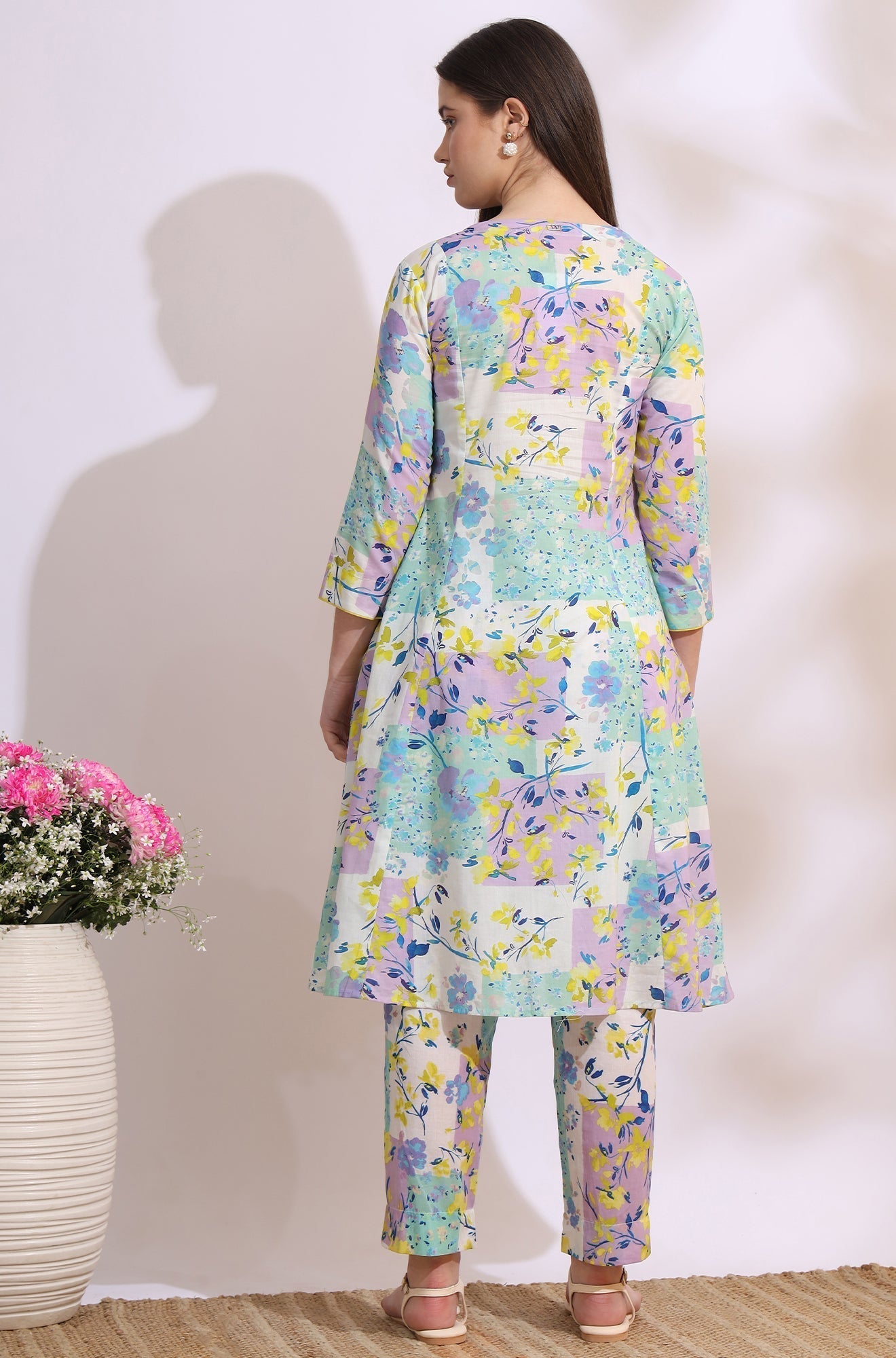 W for Woman White Floral Printed Flared Pure Cotton Kurta and Pants Co-ord Set
