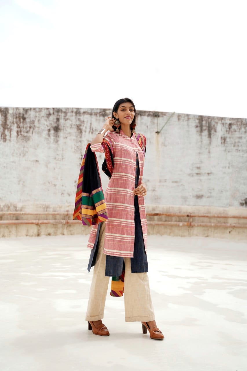 Jompers Women Red & Yellow Self-Striped Straight Kurta