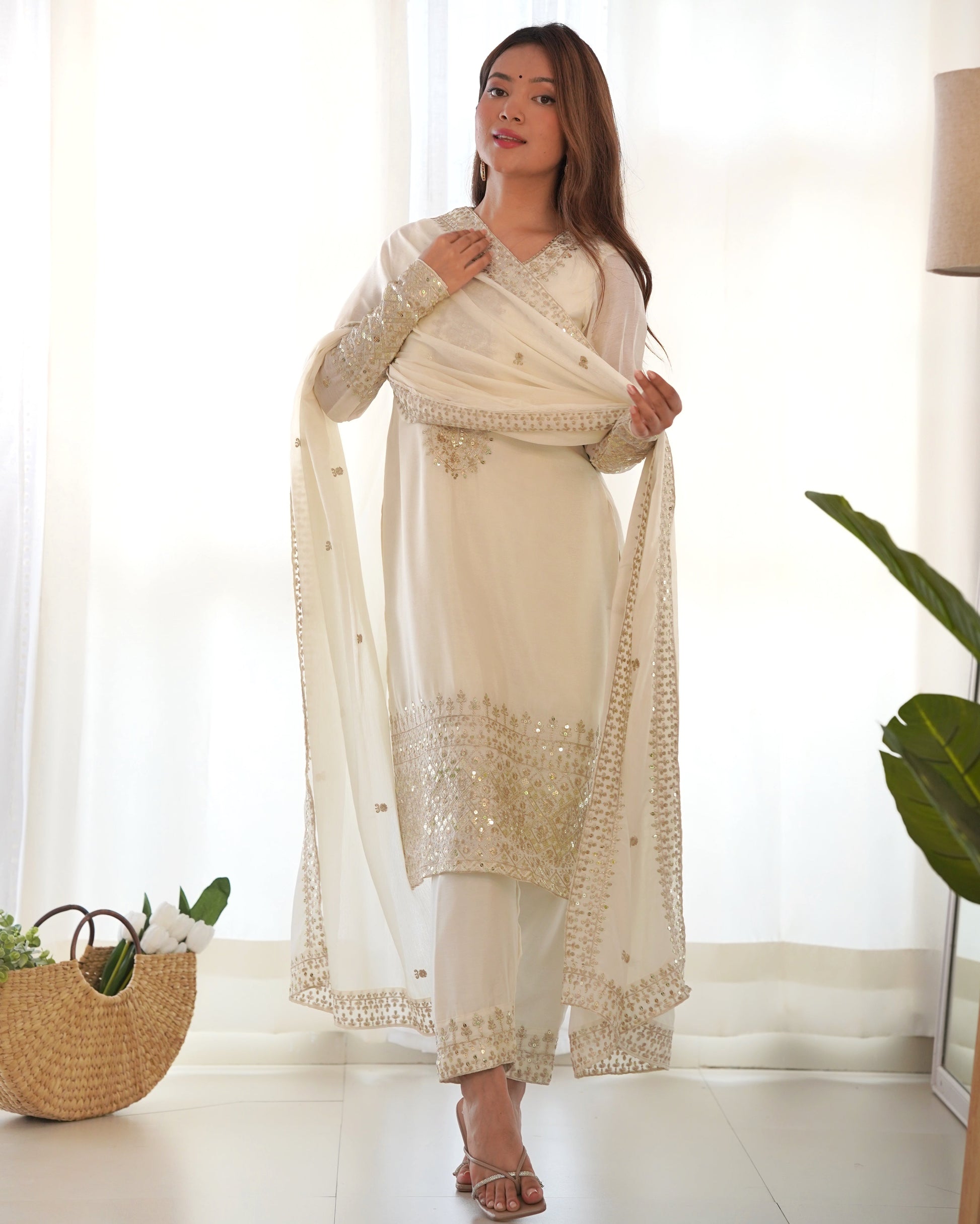 Lorenvalley Chinon Silk Embroidery Sequence zari work Kurta Pant with Dupatta Set - White 