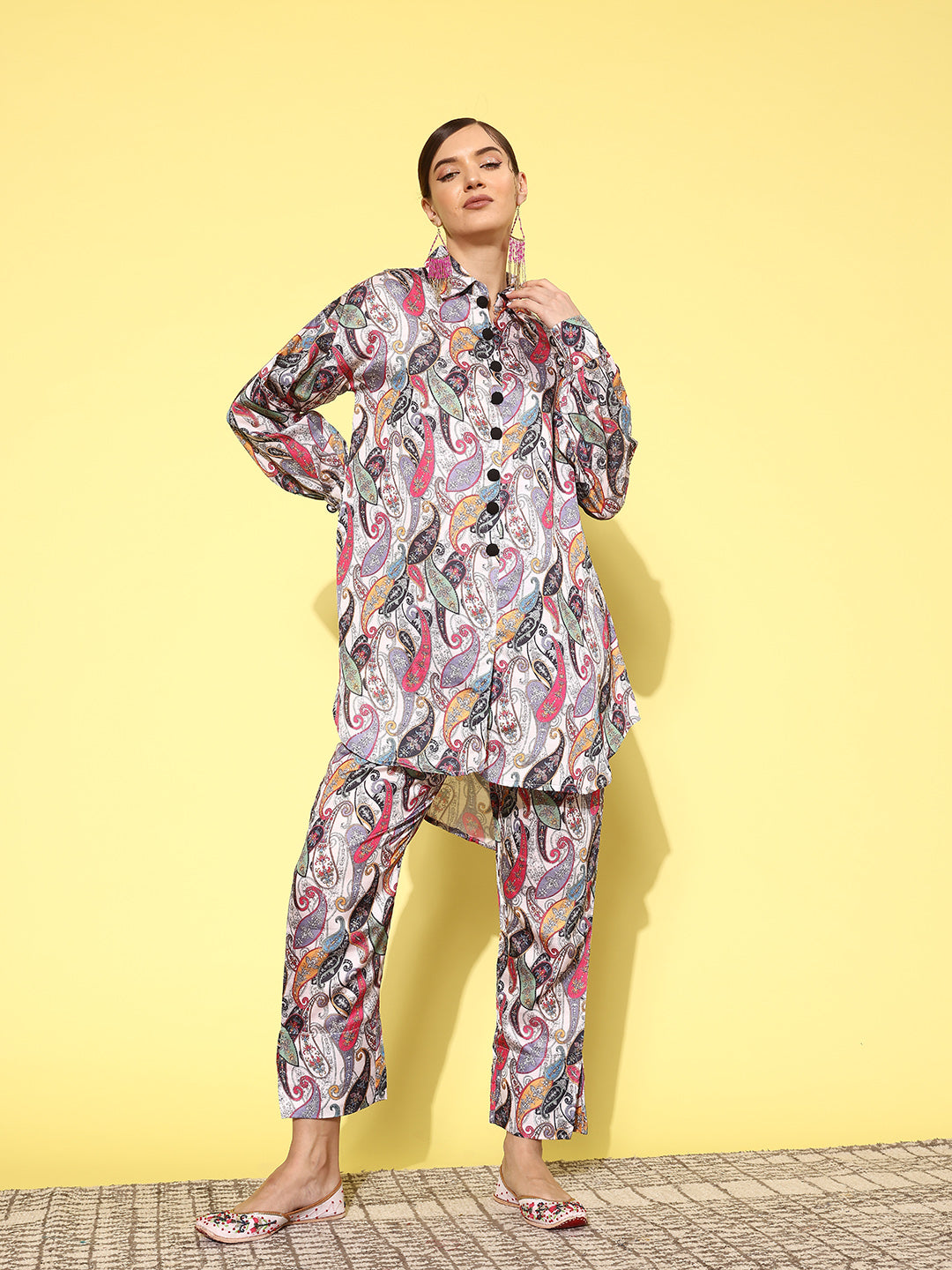Yufta Women Printed Shirt with Trousers 
