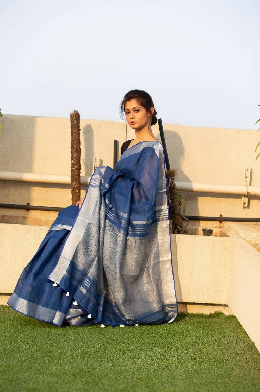 Very Much Indian Pure Linen Saree With Sleek Border And Exclusive Design - Blue - Grab2buy