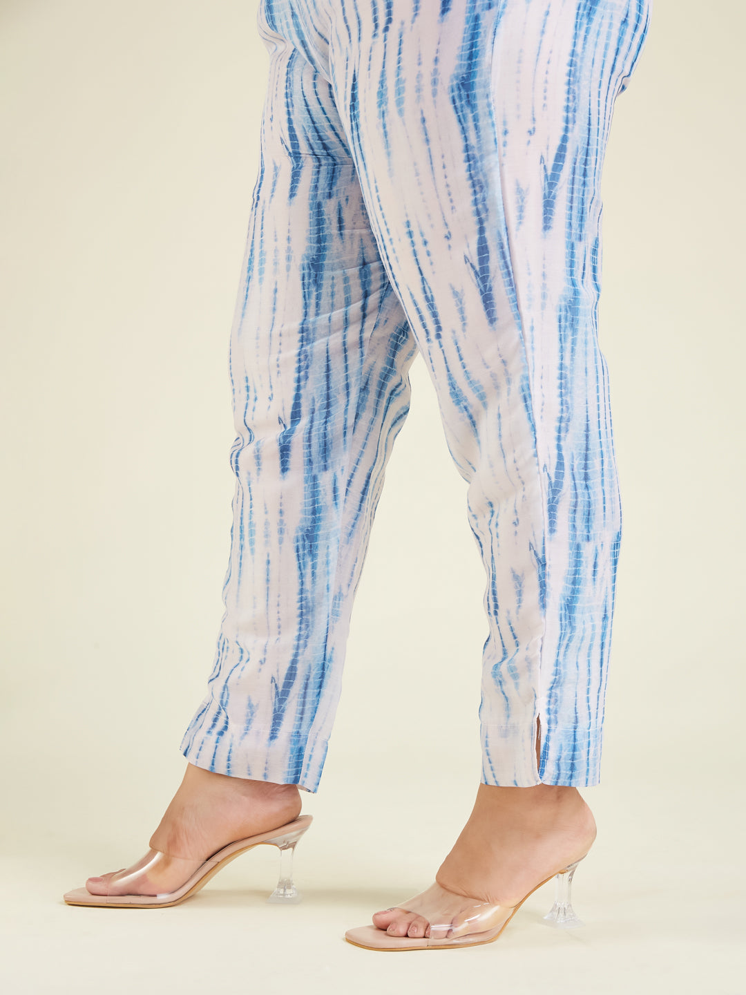 Janasya Light Silk Blend Tie & dye Straight Kurta Set 