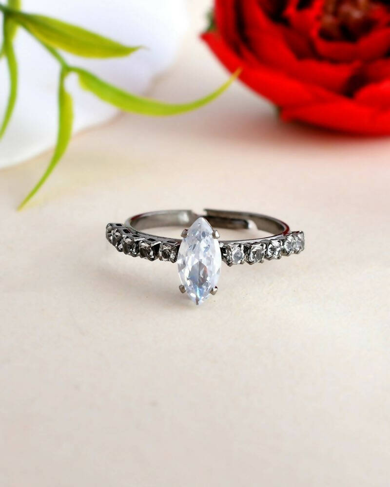 VOJ white CZ-detail Stainless Steel Cubic Zirconia Rhodium Plated Adjustable Finger Ring 