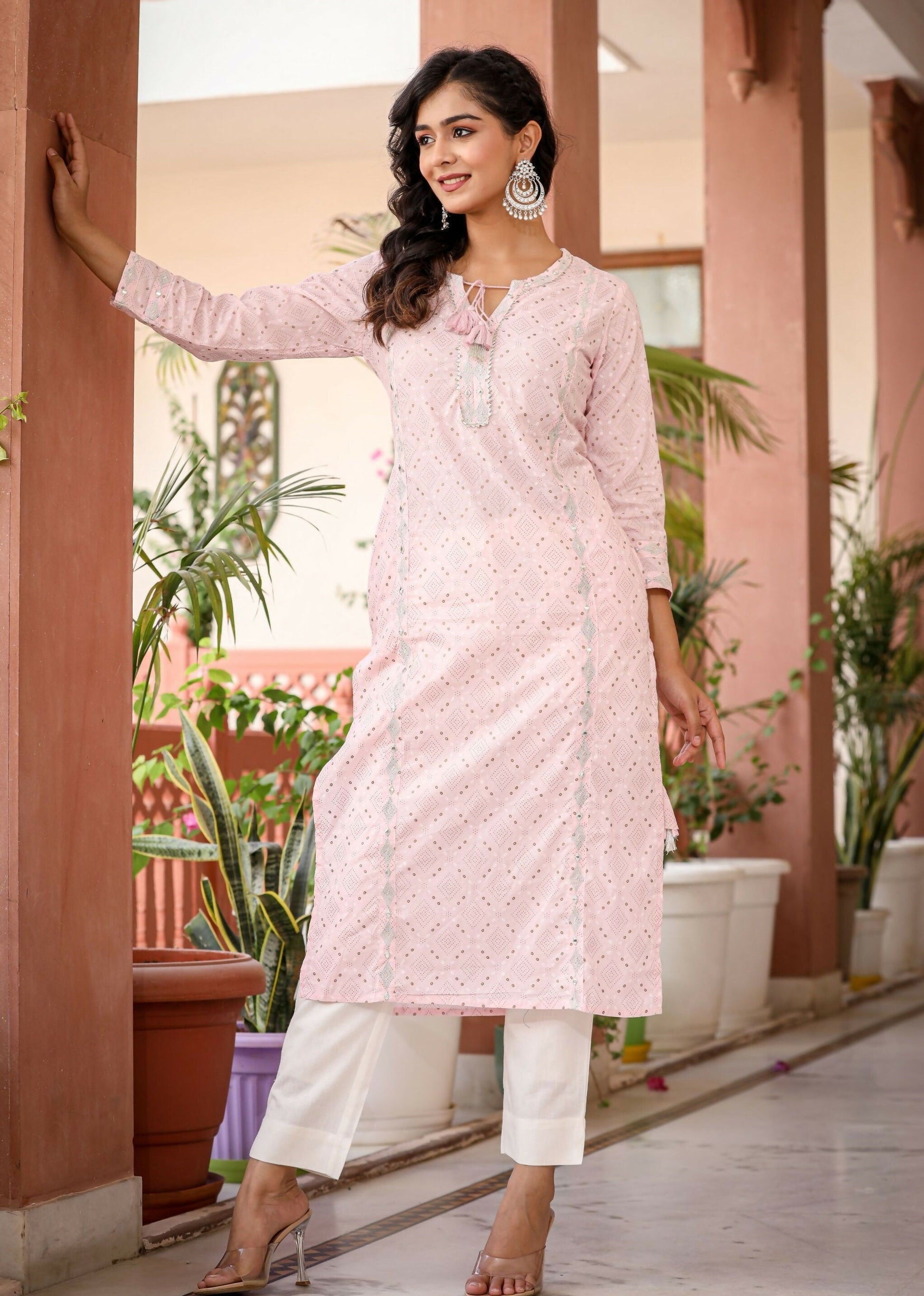 Kaajh Women's Pastel Pink Printed Kurta Pant Set