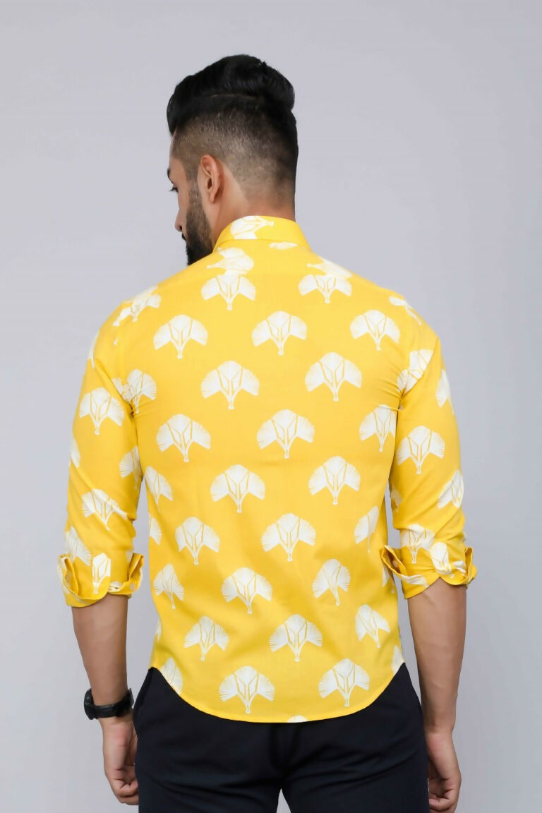 Miravan Men's Yellow and White Floral Printed Full Sleeves Cotton Casual Shirt 