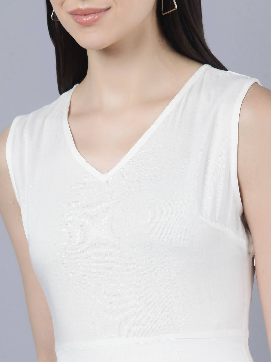 Myshka Women White Solid Maxi Dress