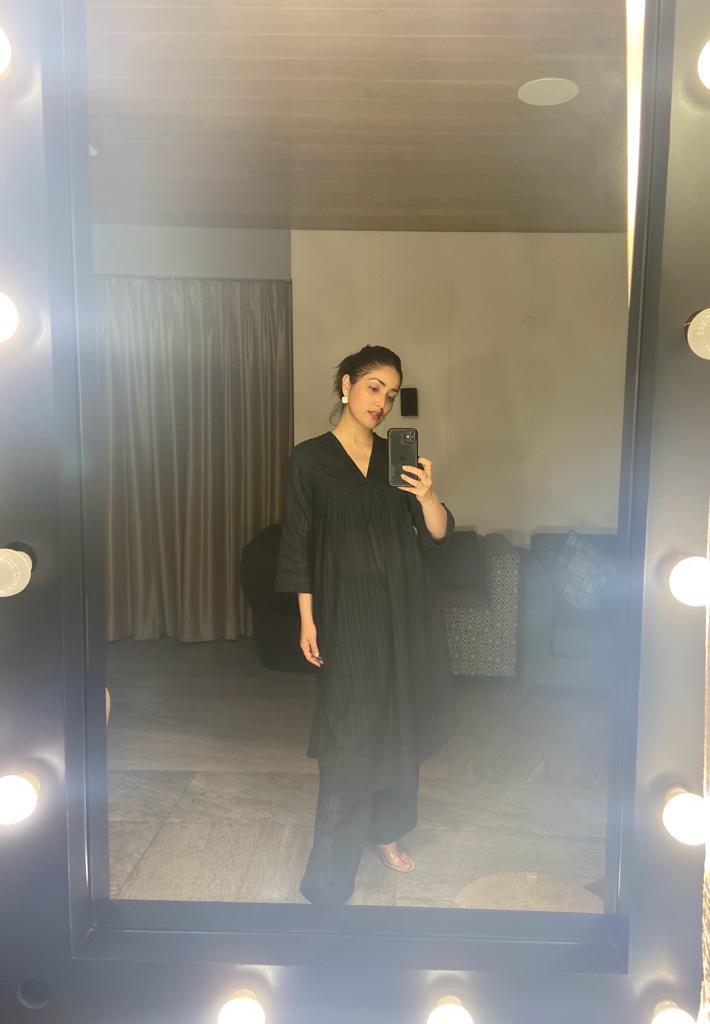 trueBrowns Black Dobby Flared Slit Kurta Pant Set 