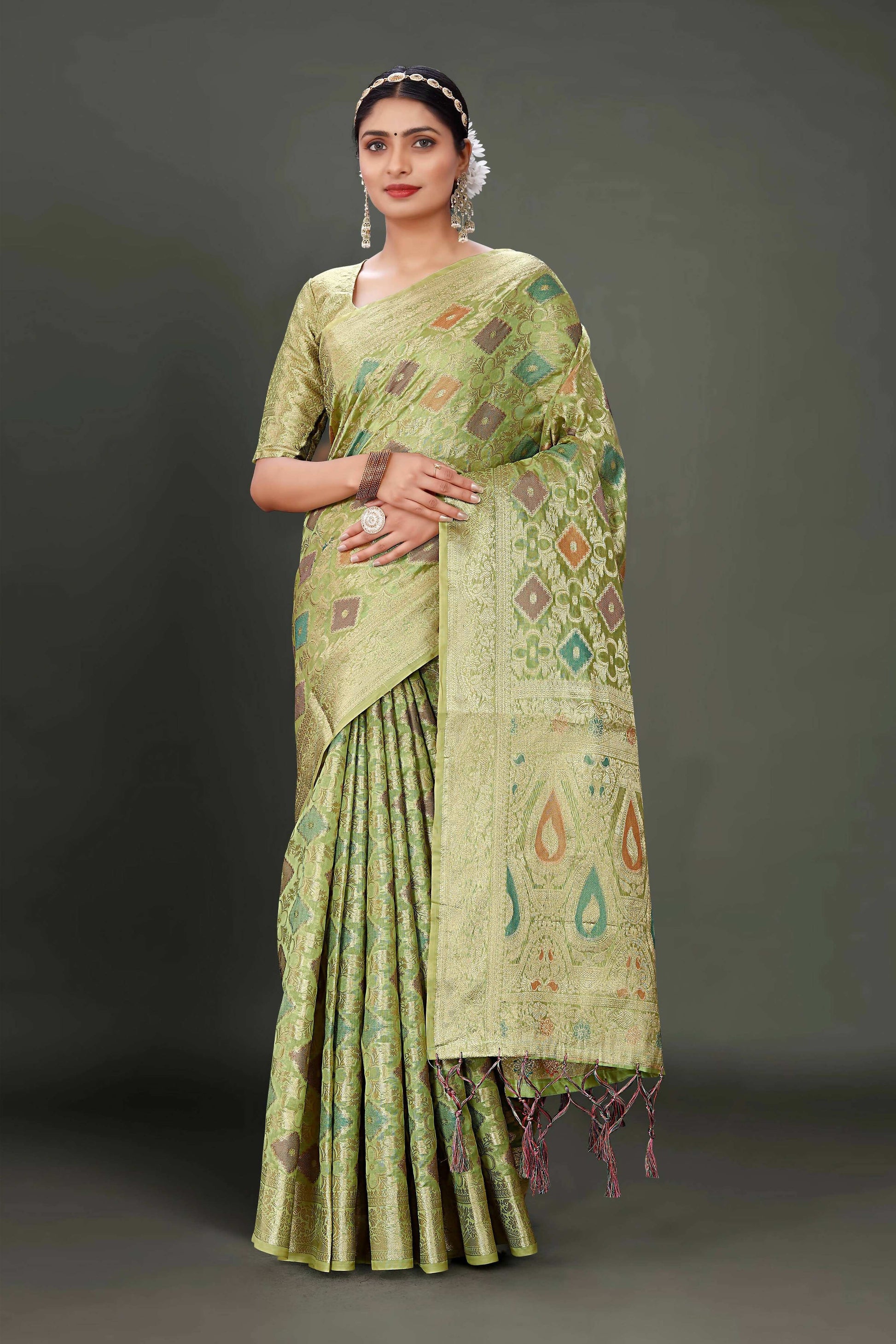 Green Soft Organza Woven Design Saree With Unstitched Blouse Piece - Zaara