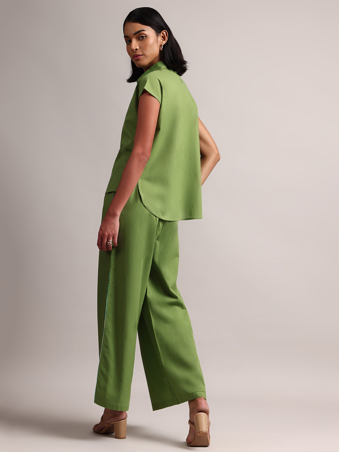 Zaccai Women's Green Cambric Solid Co-Ords 