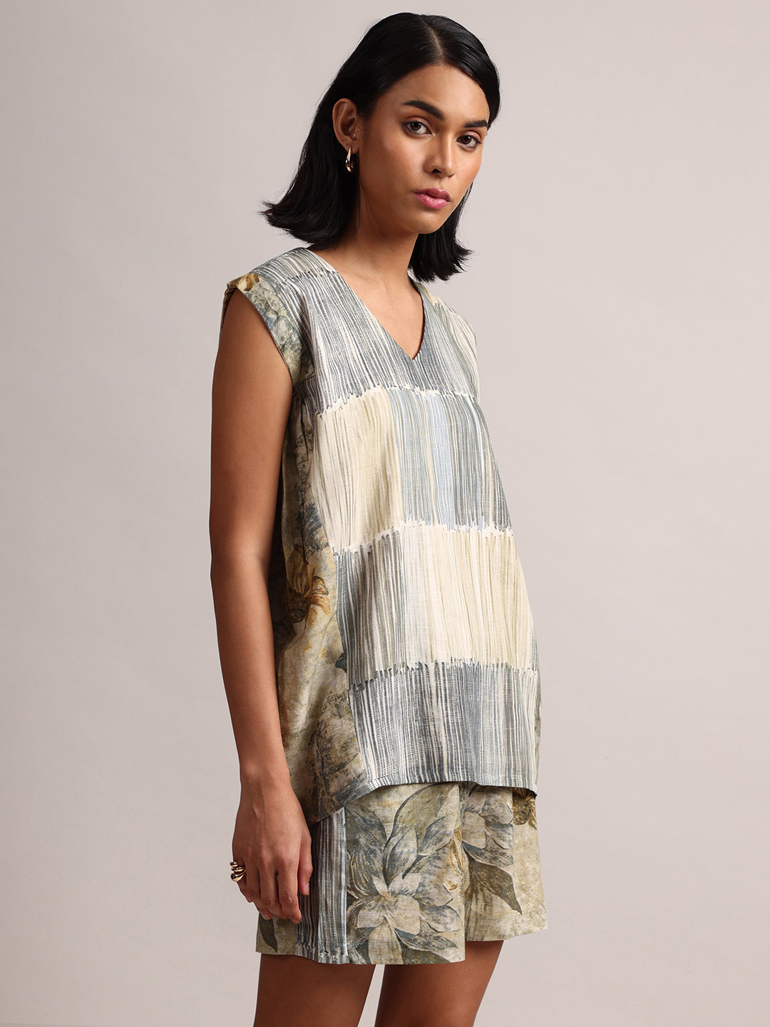 Zaccai Women's Grey Linen Striped Co-Ords 