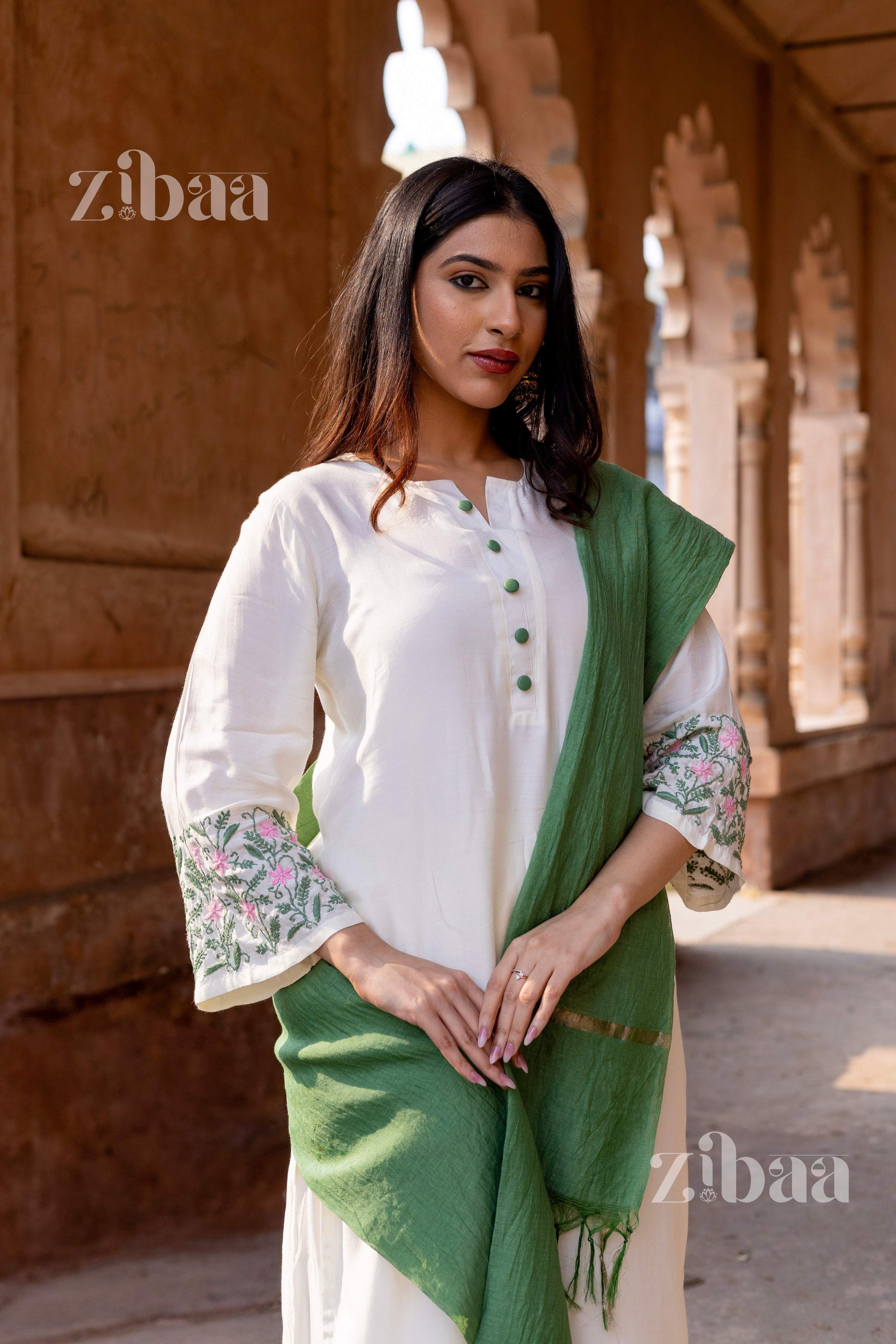 Zibaa Ivory Pure Muslin Chikankari Kurta Set with Mul Dupatta 