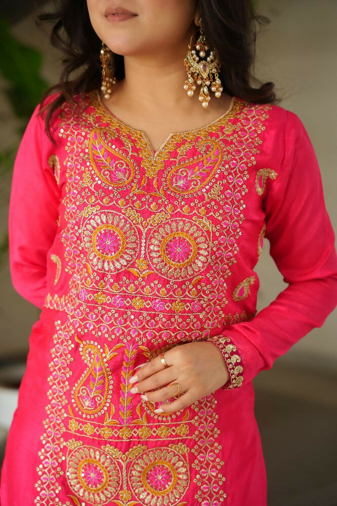 Joban Fashion Gajri Kurta Set Silk Sequins , Zari, Coding & Thread Embroidered work