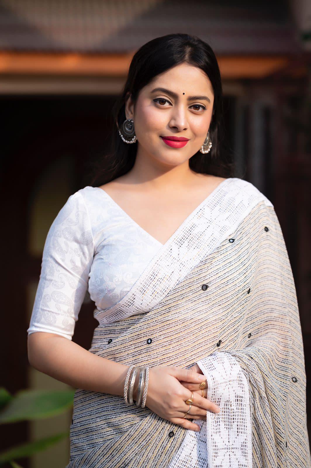 Grey Poly Georgette Ethnic Motifs Saree with Unstitched Blouse - A2M