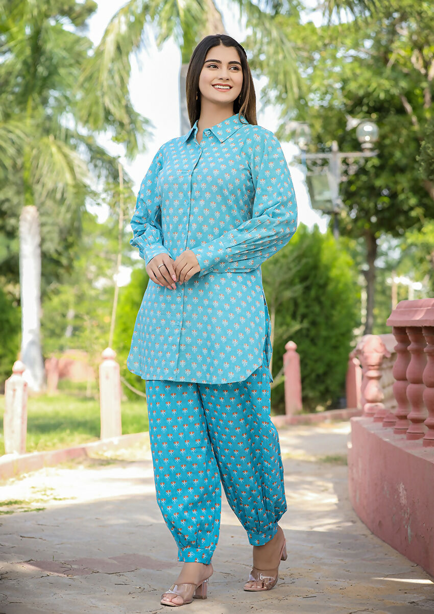 Kaajh Women's Sky Blue Printed Cotton Kurta Pant Set