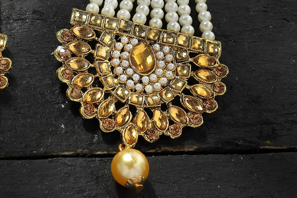 Mominos Fashion Johar Kamal Earrings With Kundan & Pearls Work - Grab2buy