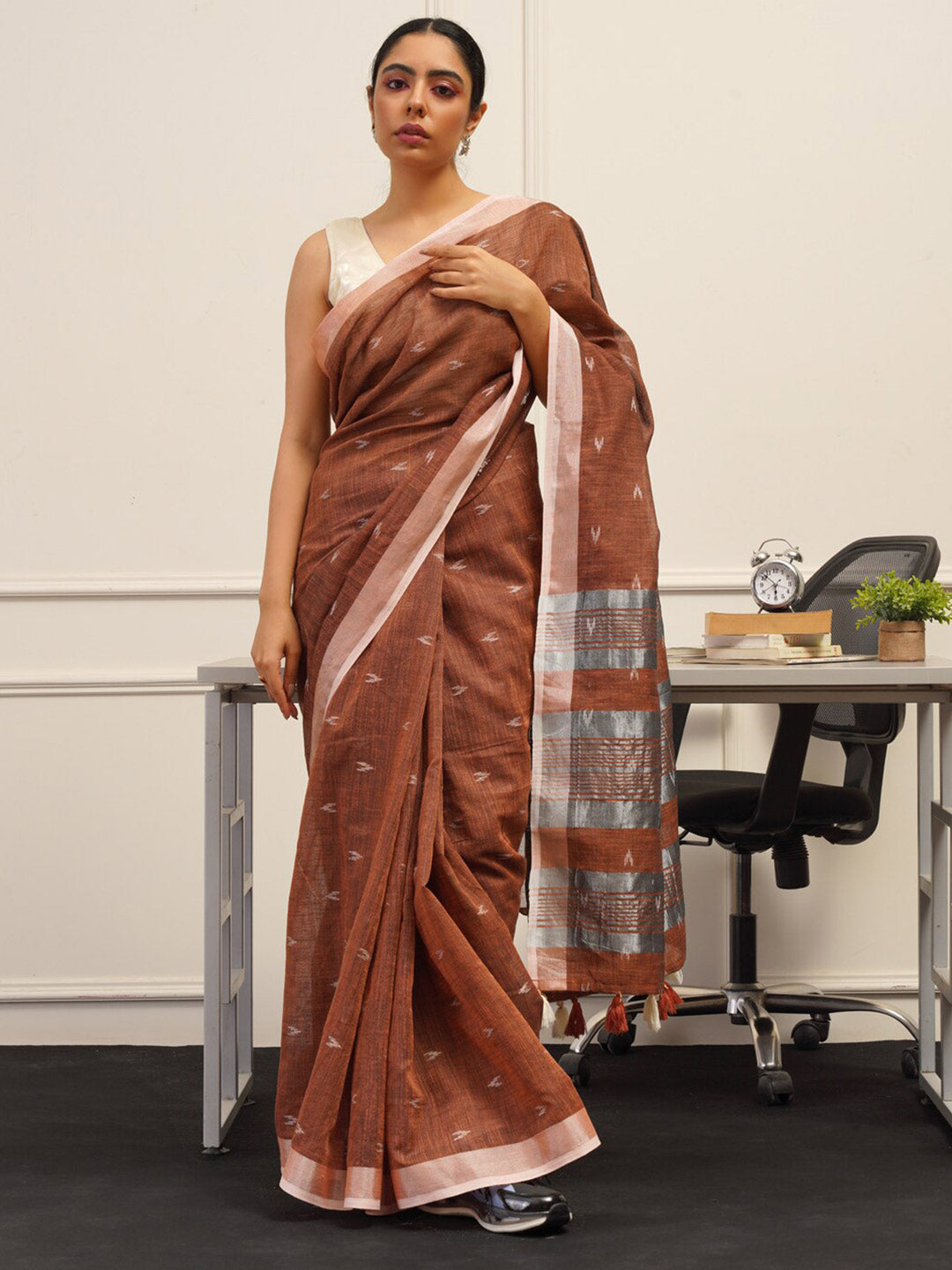 Tikhi Imli Rust Abstract Woven Design Zari Grab2Buy 