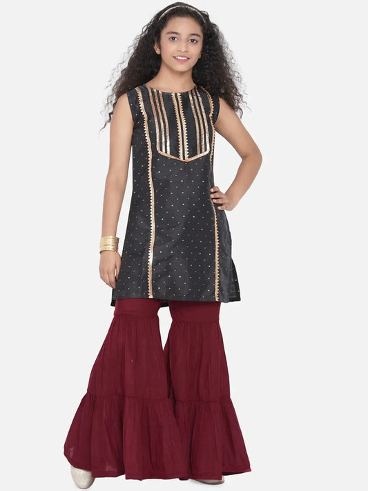 NOZ2TOZ Black Printed Regular Gotta Patti Kurta with Sharara For Girls