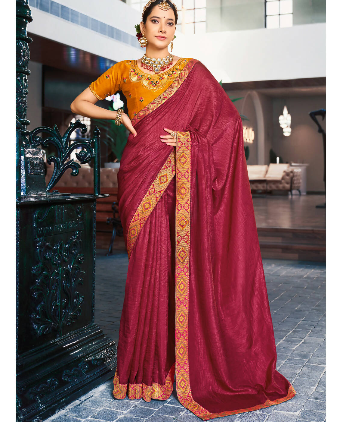Maroon Solid Vichitra Saree With Unstitched Blouse Piece - Selena