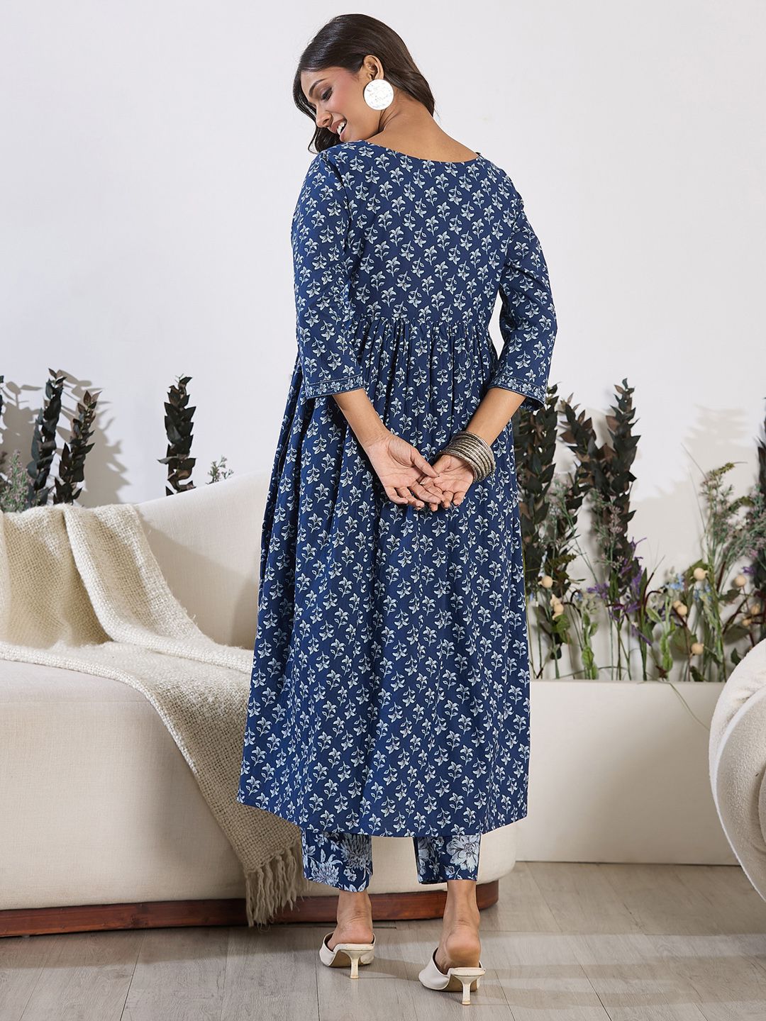 Indo Era V-Neck Floral Printed Empire Pure Cotton Kurta with Trouser