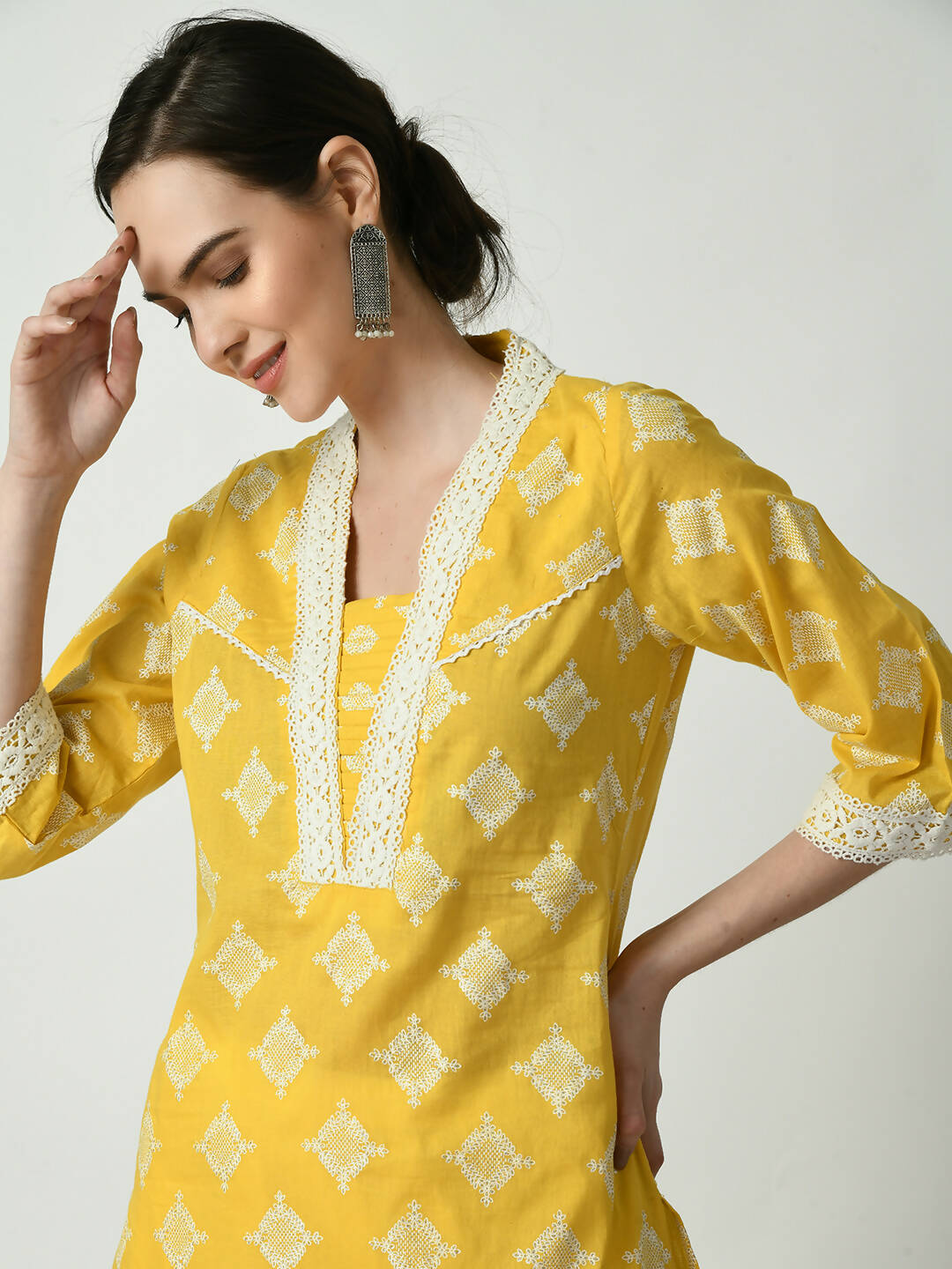 Myshka Women's Yellow Straight Printed Kurta
