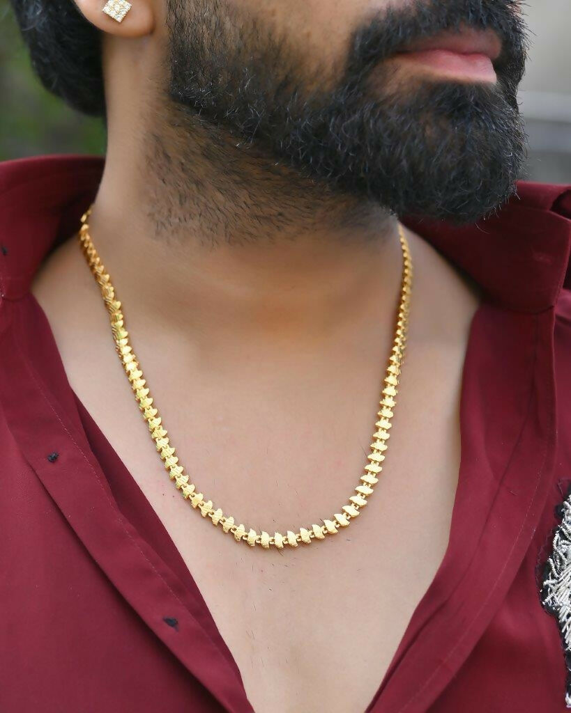 VOJ Gold-Polished Designer Leaf Shaped Chain For Men 