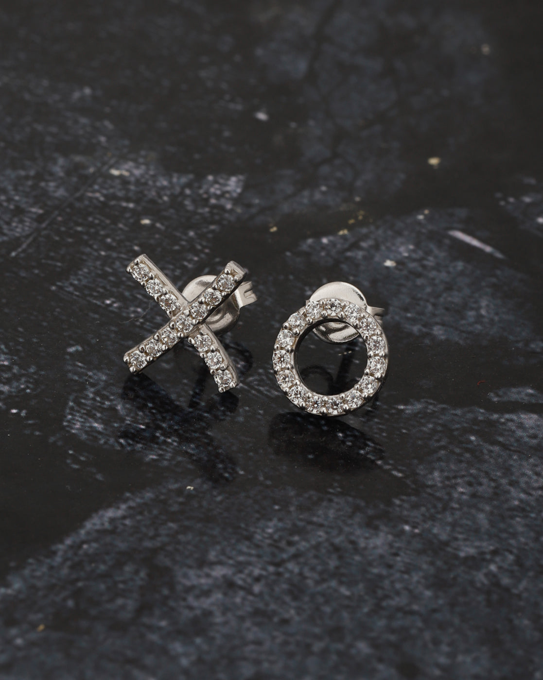 Rhodium Plated Cz Circular Stud Earring For Women - Wahe Jewels Noz2Toz