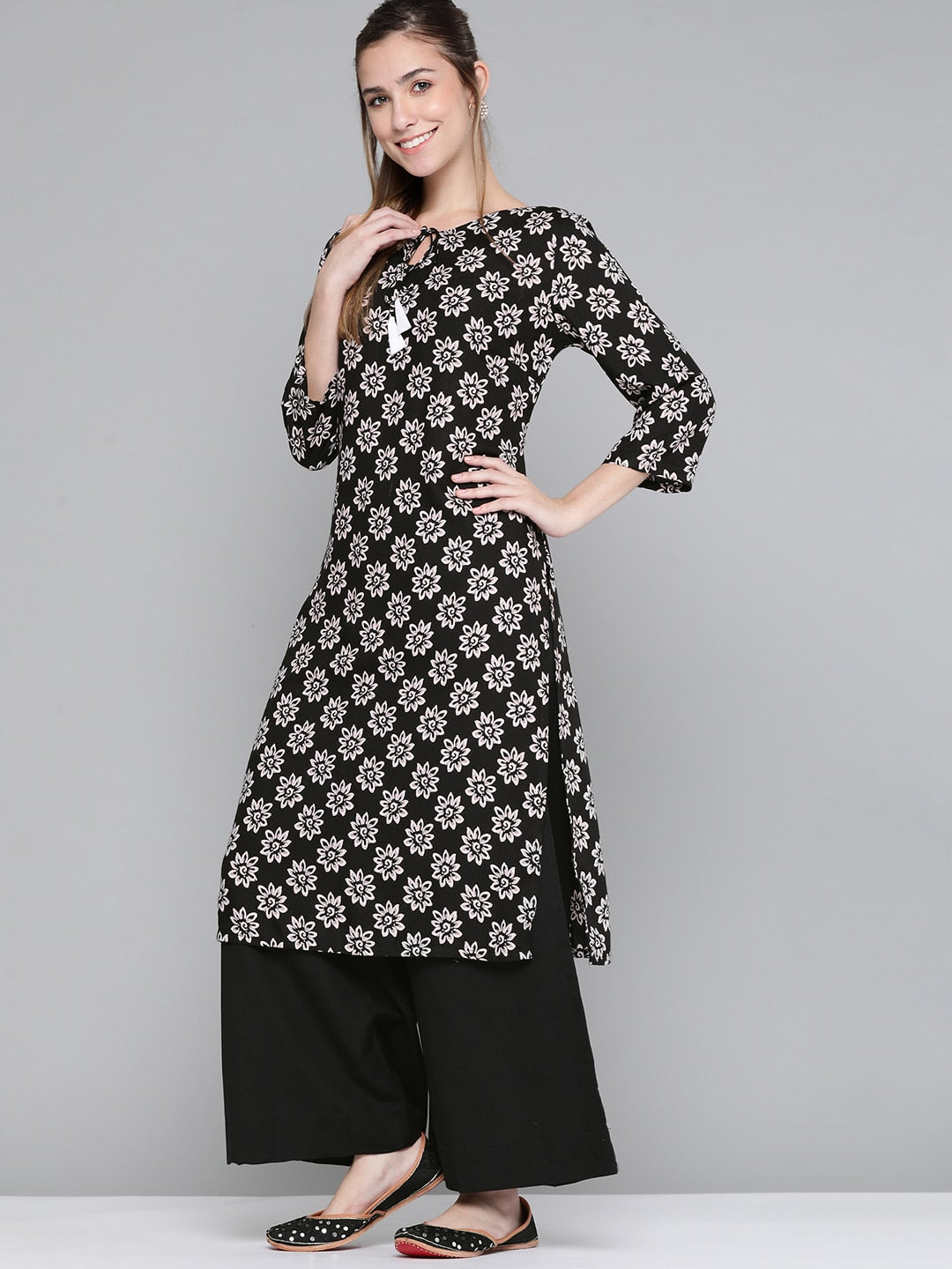 HERE&NOW Women Black & White Floral Printed Kurta