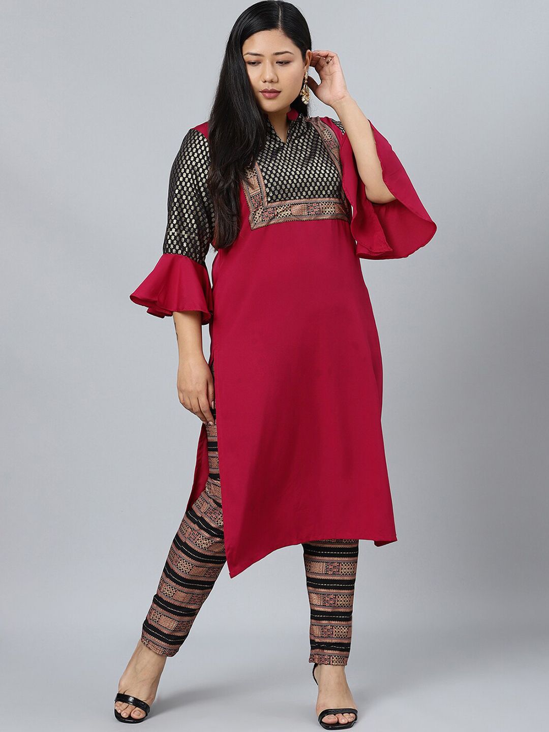 Sztori Plus Size Abstract Printed Straight Kurta with Trousers