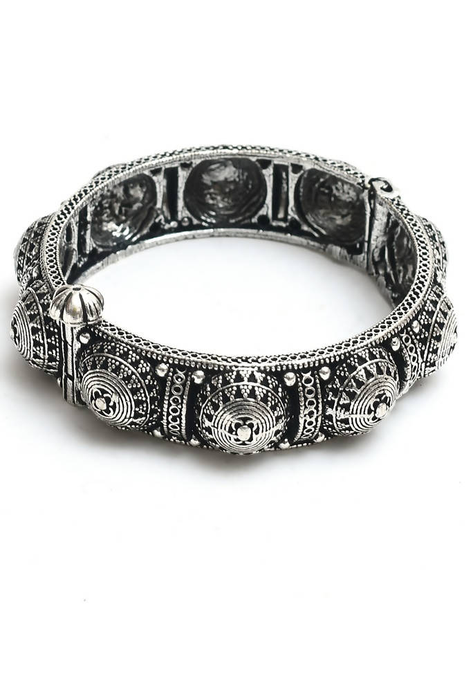 Mominos Fashion Kamal Johar Oxidised Silver-Plated Handcraft Bracelet