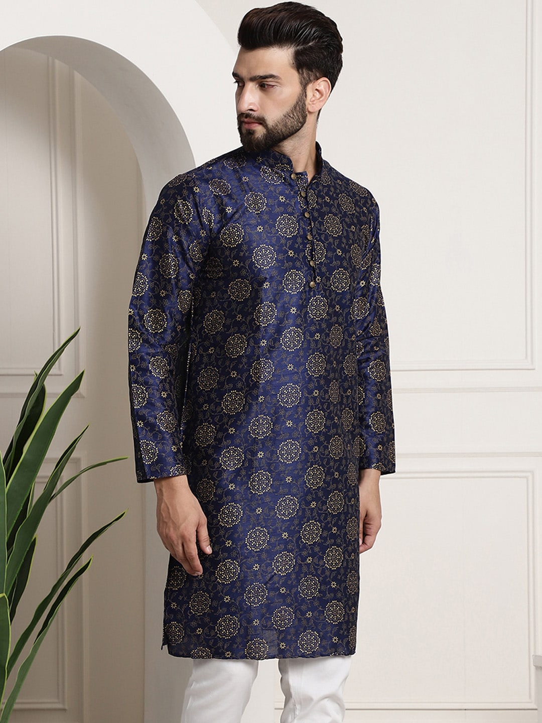Sojanya Men Navy Blue & Golden Ethnic Motifs Printed Indigo Kurta 
