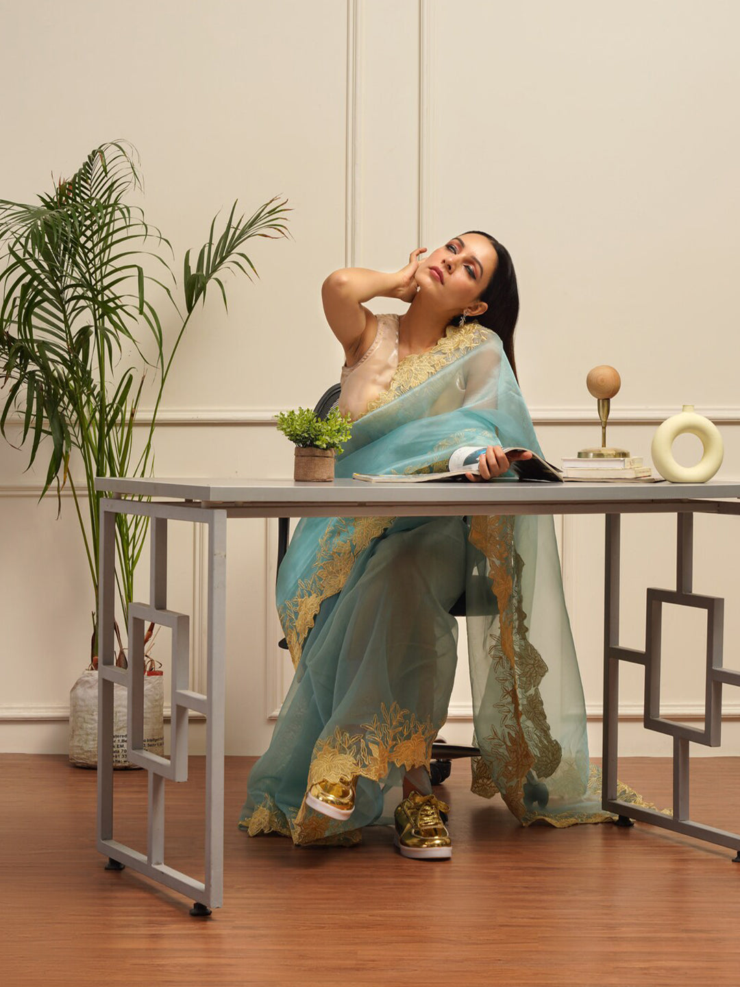 Tikhi Imli Embroidered Organza Heavy Work Grab2Buy 