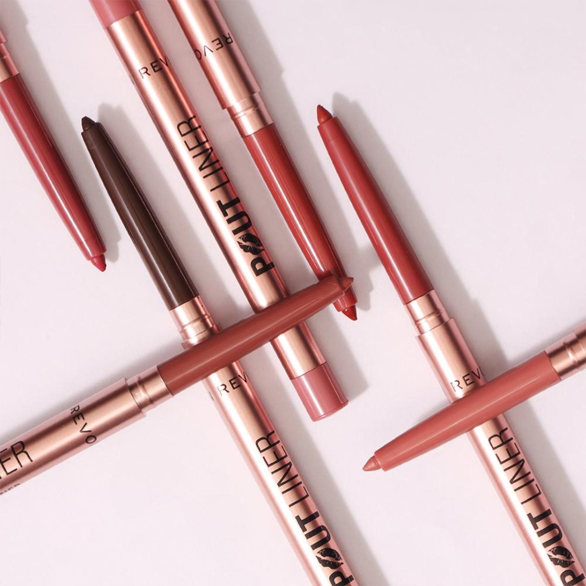 Makeup Revolution Pout Bomb Plumping Lip Liner - Burnt Cherry Red