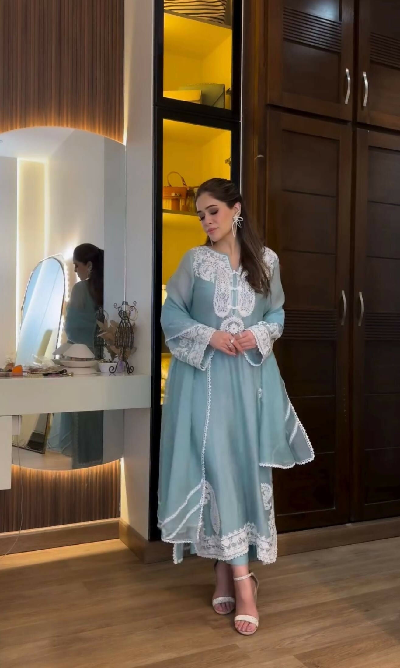 Teeya Creation Womenes New Trendy Heavy Embroidery Work KurtaTeeya Creation Womenes New Trendy Heavy Embroidery Work Kurta Plazzo Set - Blue Set - Blue