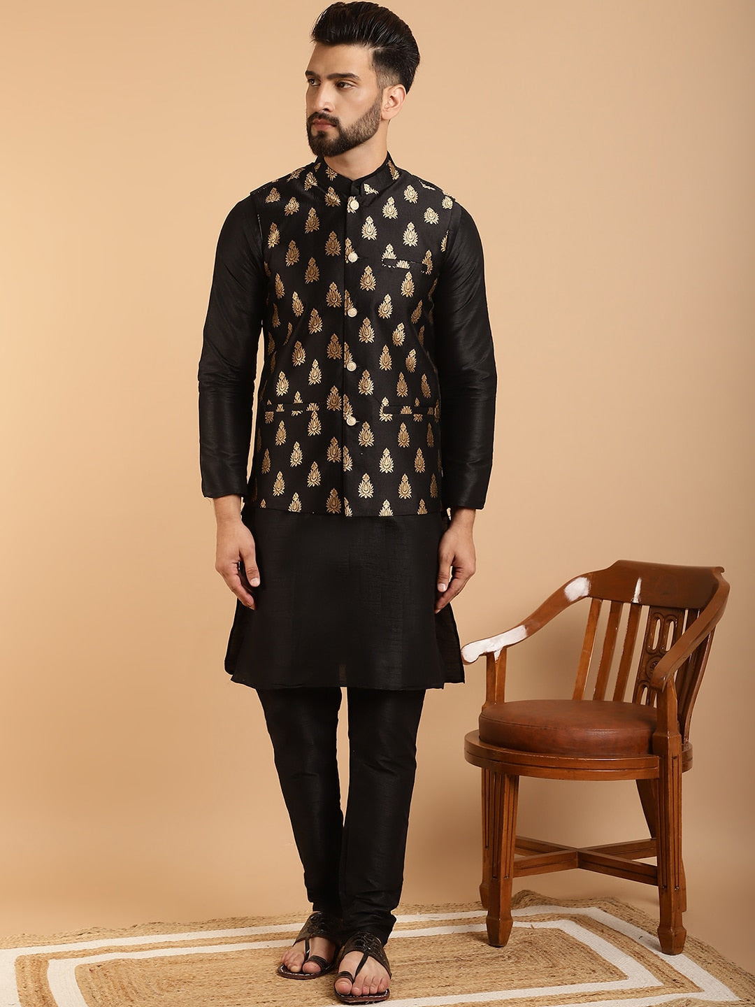 Sojanya Band Collar Regular Kurta & Churidar With Nehru Collar 
