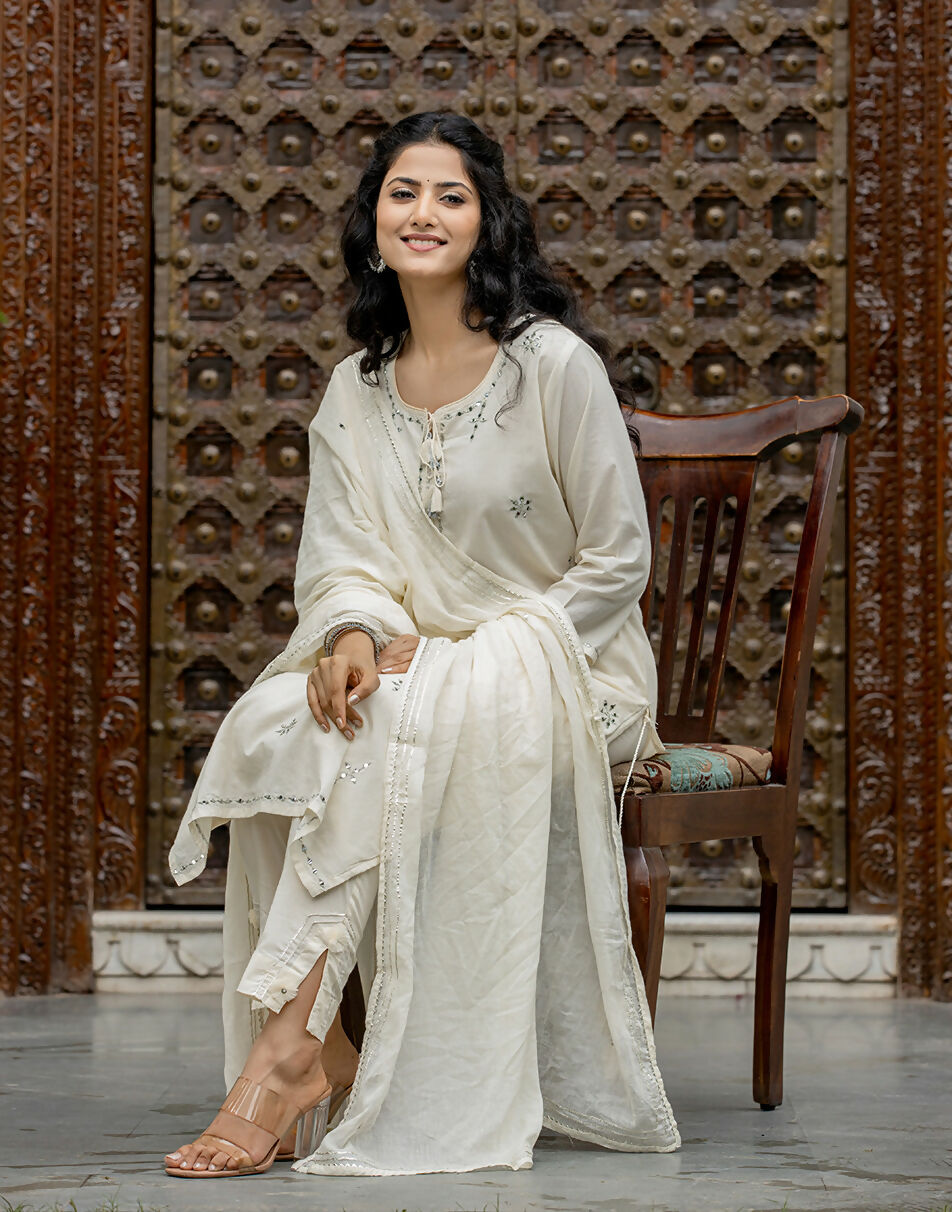 Kaajh Women's Off White Mirror Embellished Cotton Suit Set