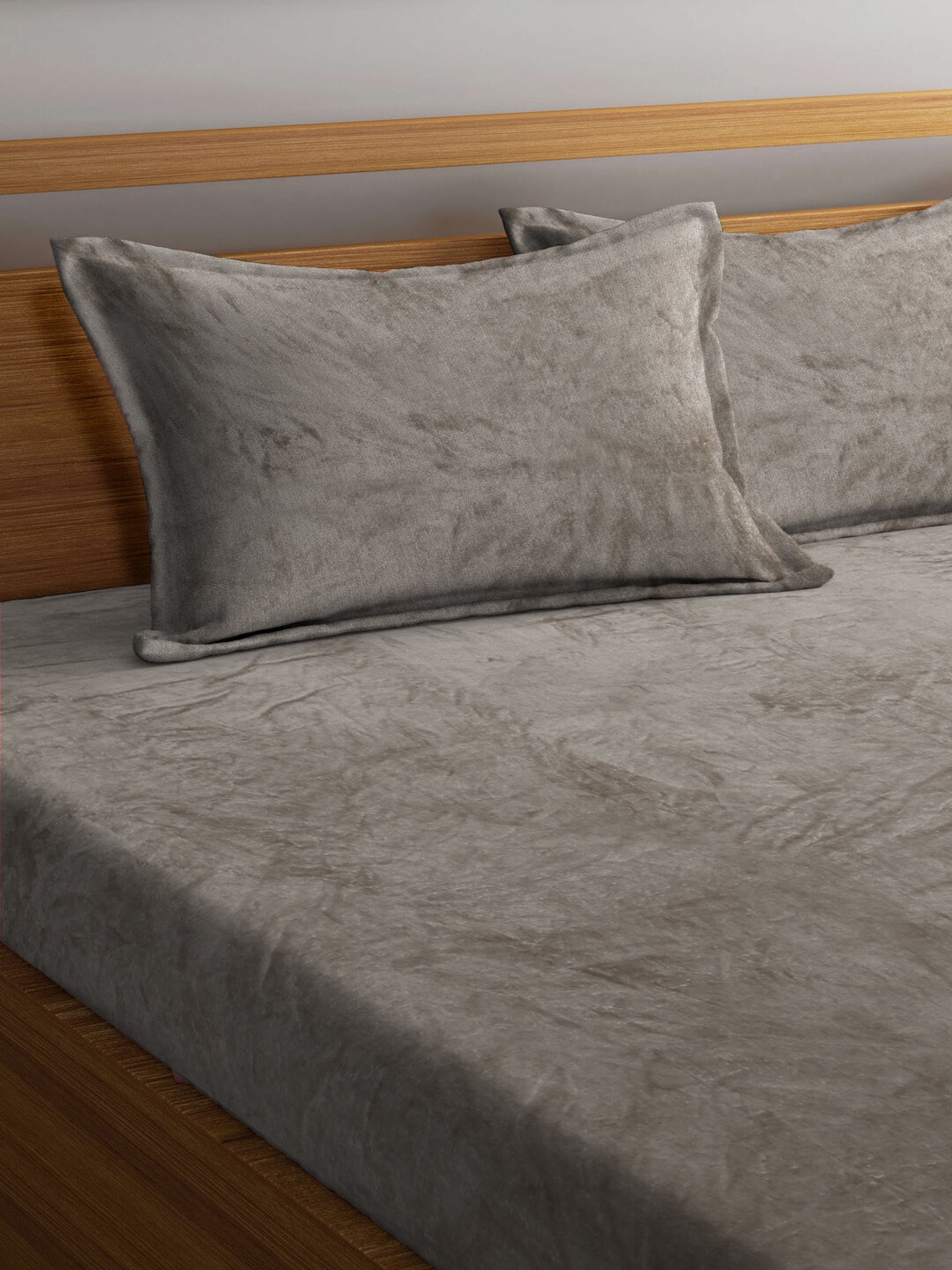 KLOTTHE 300 TC Woolen King Bedsheet with 2 Pillow Covers 