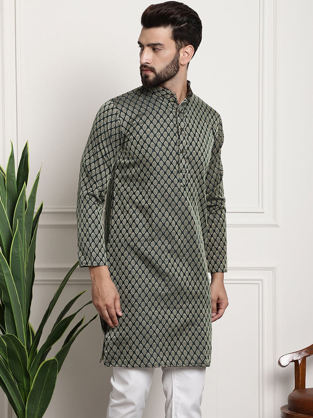 Sojanya Men Green & Beige Jacquard Silk Kurta 